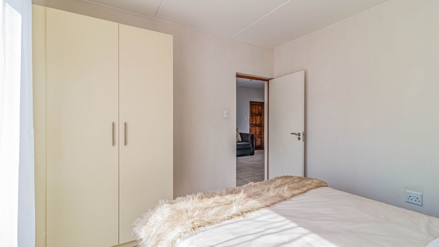 2 Bedroom Property for Sale in Protea Glen Gauteng