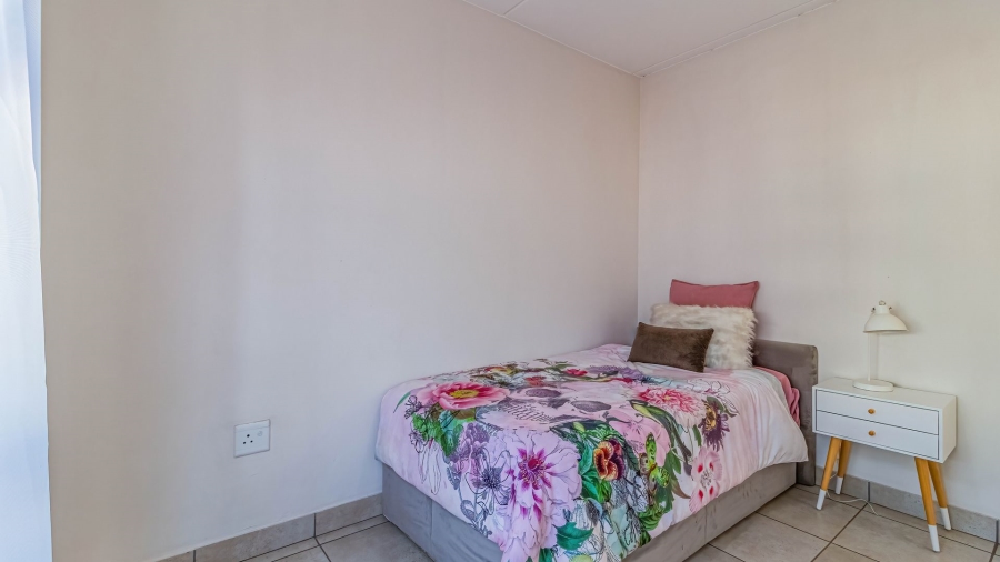 2 Bedroom Property for Sale in Protea Glen Gauteng