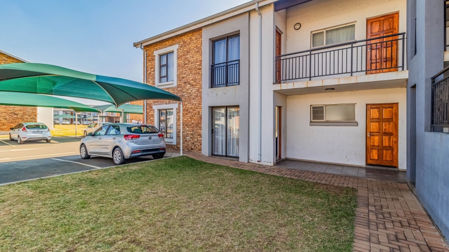 2 Bedroom Property for Sale in Protea Glen Gauteng