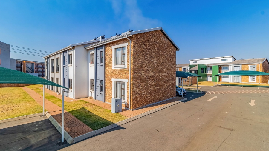 2 Bedroom Property for Sale in Protea Glen Gauteng