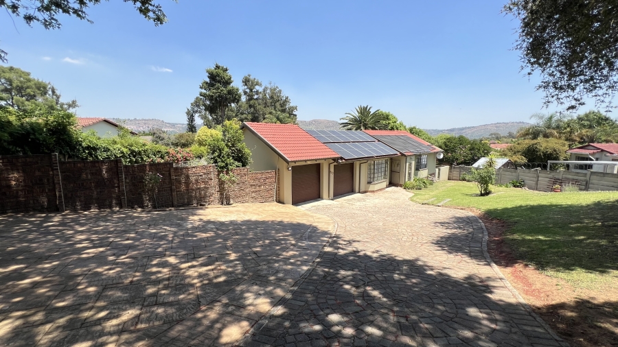 2 Bedroom Property for Sale in Wilgeheuwel Gauteng