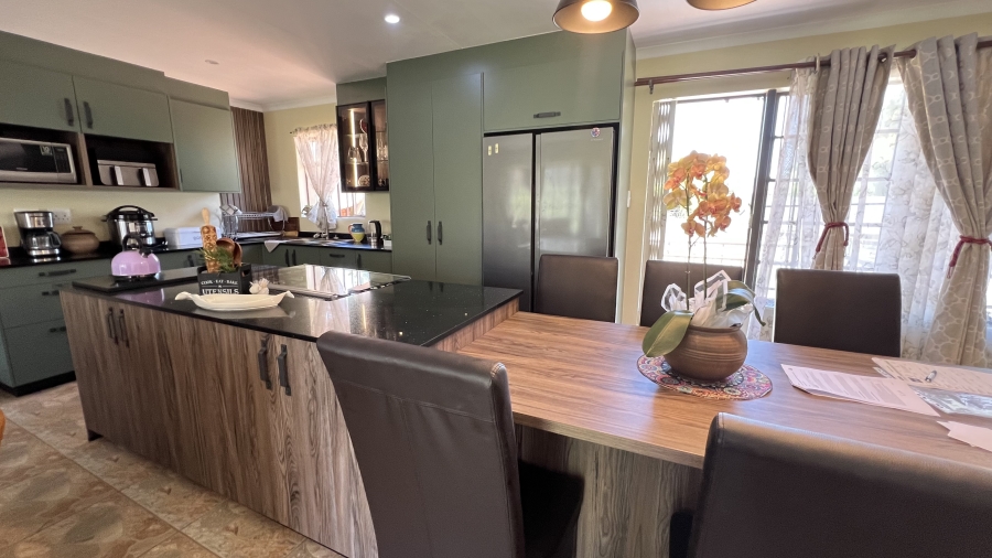 2 Bedroom Property for Sale in Wilgeheuwel Gauteng
