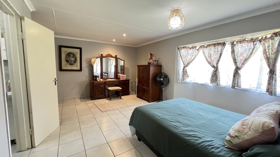 2 Bedroom Property for Sale in Wilgeheuwel Gauteng