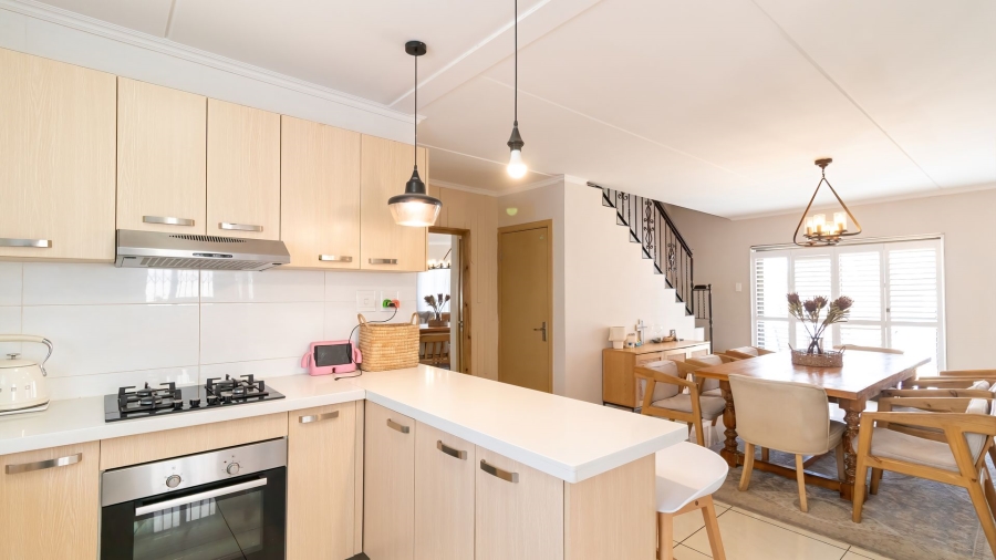 3 Bedroom Property for Sale in Carlswald Gauteng