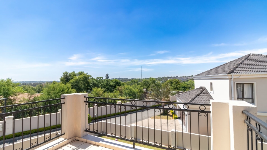 3 Bedroom Property for Sale in Carlswald Gauteng