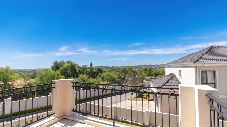 3 Bedroom Property for Sale in Carlswald Gauteng