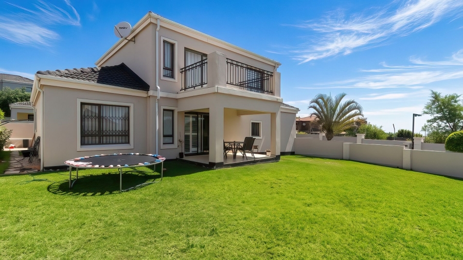 3 Bedroom Property for Sale in Carlswald Gauteng