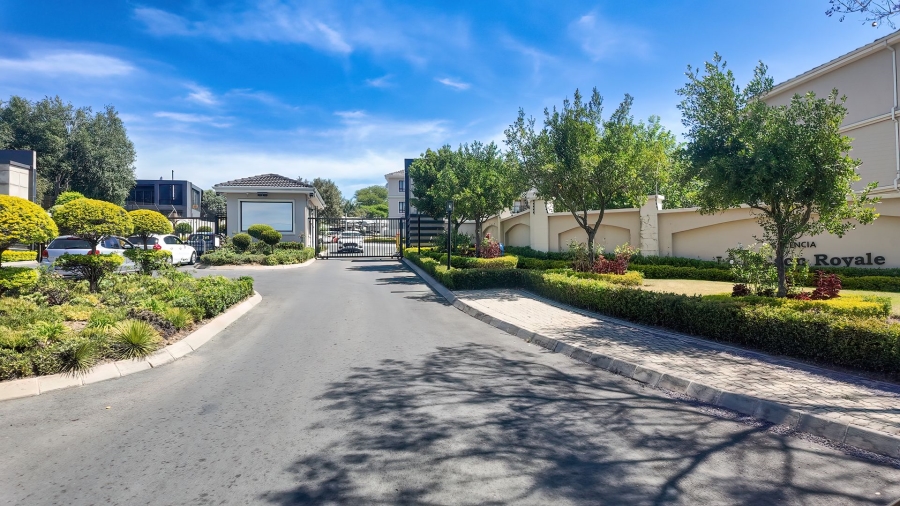 3 Bedroom Property for Sale in Carlswald Gauteng