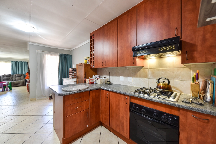 3 Bedroom Property for Sale in Pierre Van Ryneveld Gauteng