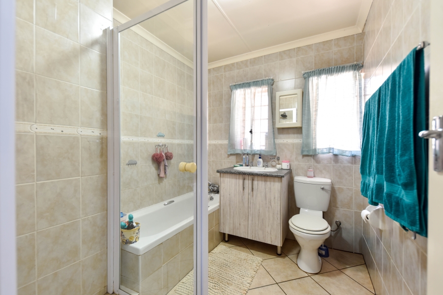 3 Bedroom Property for Sale in Pierre Van Ryneveld Gauteng