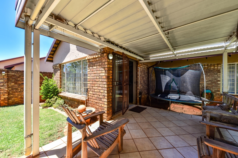 3 Bedroom Property for Sale in Pierre Van Ryneveld Gauteng