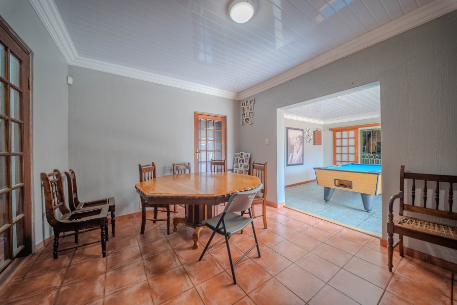 7 Bedroom Property for Sale in Doornpoort Gauteng