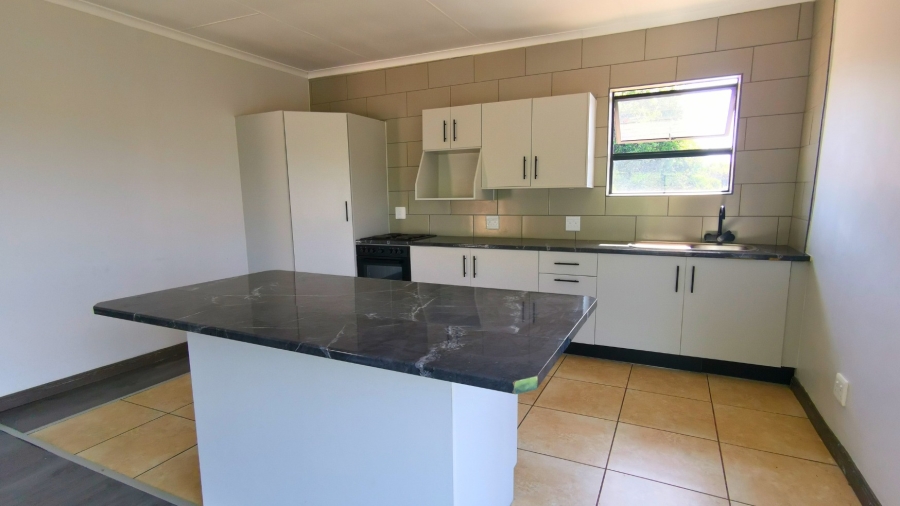 To Let 2 Bedroom Property for Rent in Allen Grove Gauteng