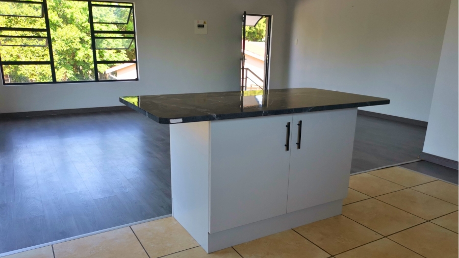 To Let 2 Bedroom Property for Rent in Allen Grove Gauteng
