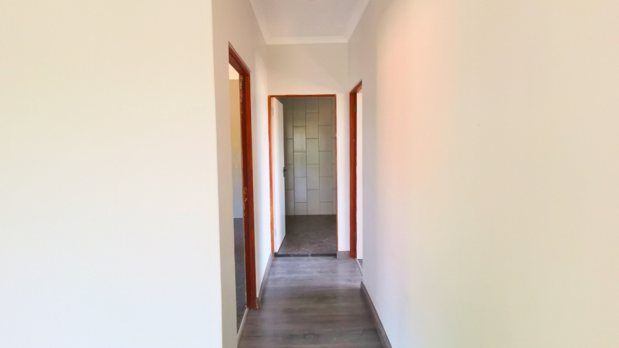 To Let 2 Bedroom Property for Rent in Allen Grove Gauteng