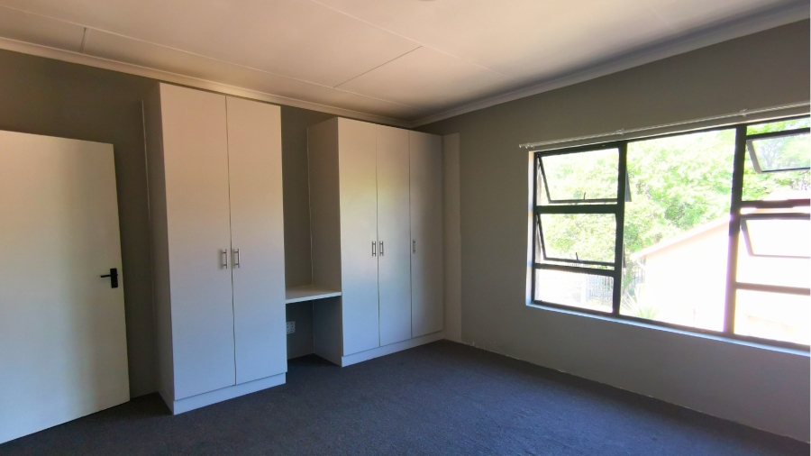 To Let 2 Bedroom Property for Rent in Allen Grove Gauteng