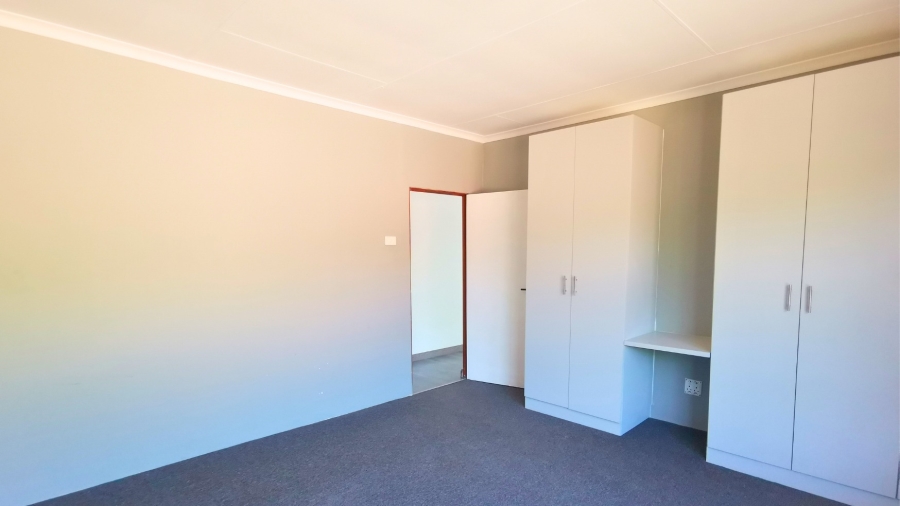 To Let 2 Bedroom Property for Rent in Allen Grove Gauteng