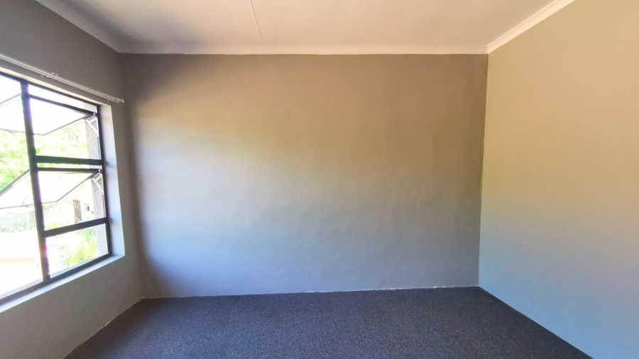 To Let 2 Bedroom Property for Rent in Allen Grove Gauteng