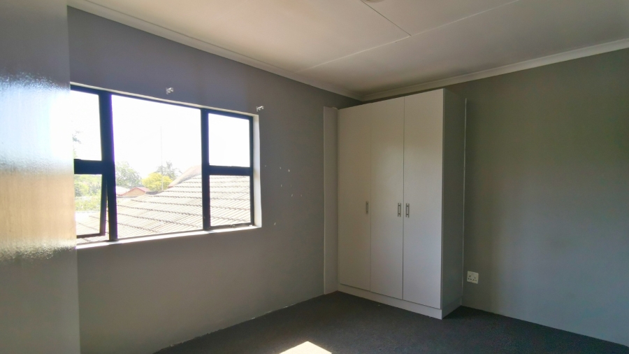 To Let 2 Bedroom Property for Rent in Allen Grove Gauteng