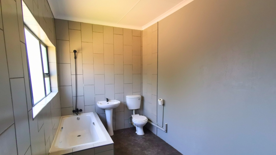 To Let 2 Bedroom Property for Rent in Allen Grove Gauteng