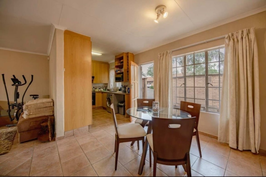 2 Bedroom Property for Sale in Equestria Gauteng