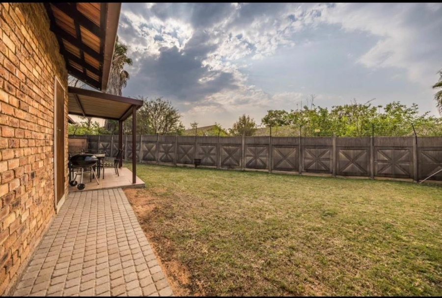 2 Bedroom Property for Sale in Equestria Gauteng