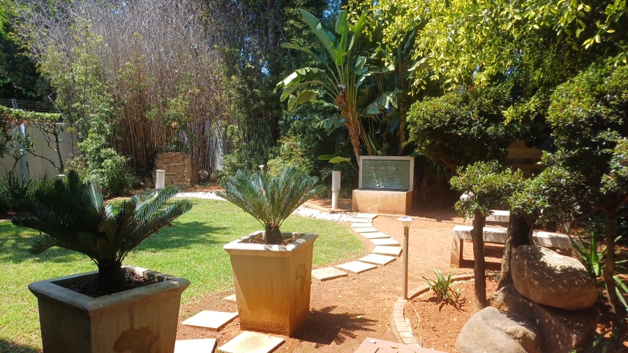 To Let Commercial Property for Rent in Wierda Valley Gauteng