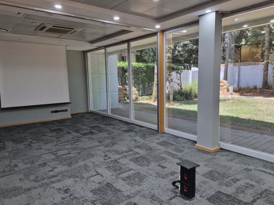 To Let Commercial Property for Rent in Wierda Valley Gauteng