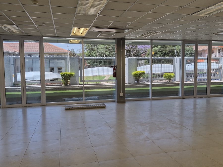 To Let Commercial Property for Rent in Wierda Valley Gauteng
