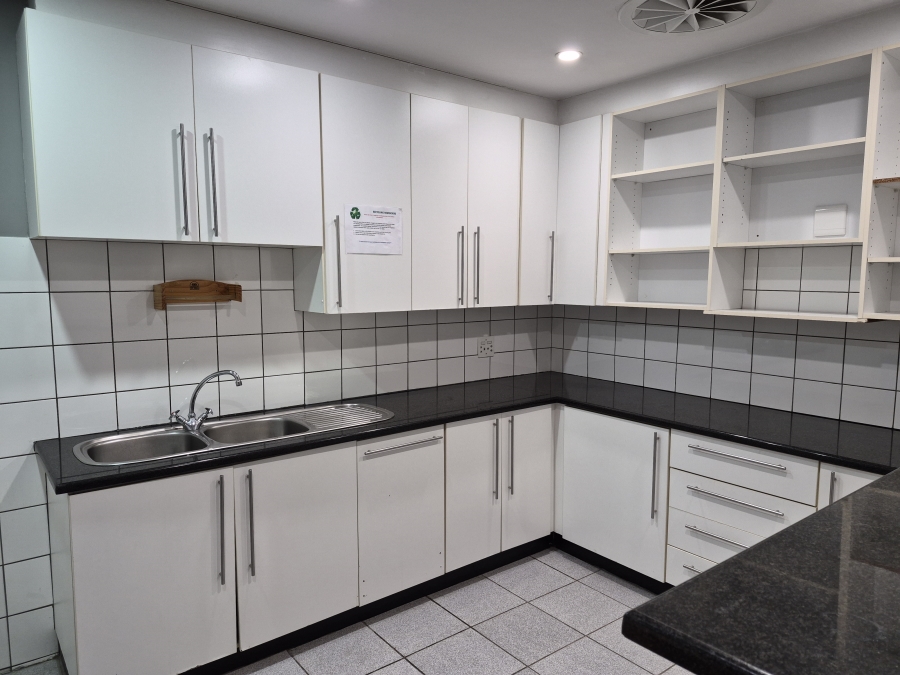 To Let Commercial Property for Rent in Wierda Valley Gauteng