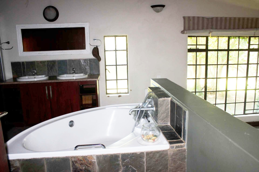 3 Bedroom Property for Sale in Kameeldrift West Gauteng