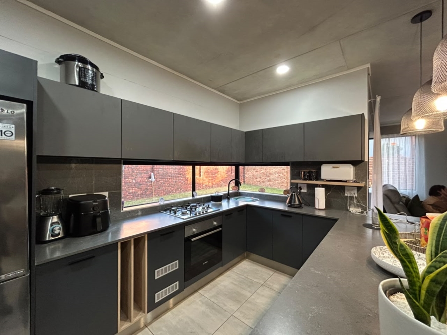To Let 4 Bedroom Property for Rent in North Riding Gauteng