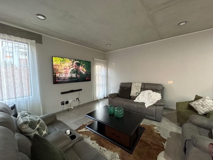 To Let 4 Bedroom Property for Rent in North Riding Gauteng