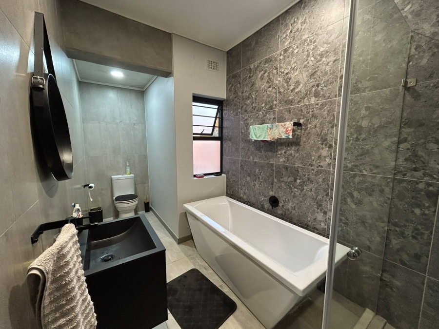 To Let 4 Bedroom Property for Rent in North Riding Gauteng
