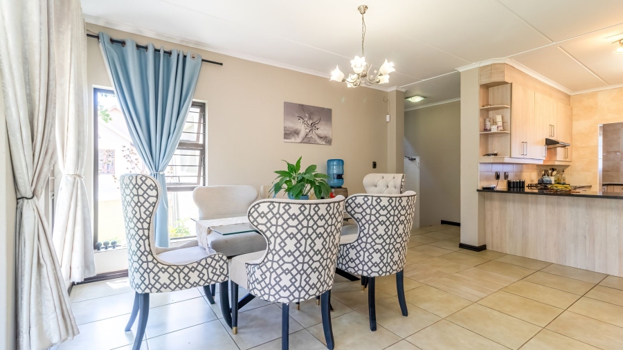 3 Bedroom Property for Sale in Ruimsig Gauteng