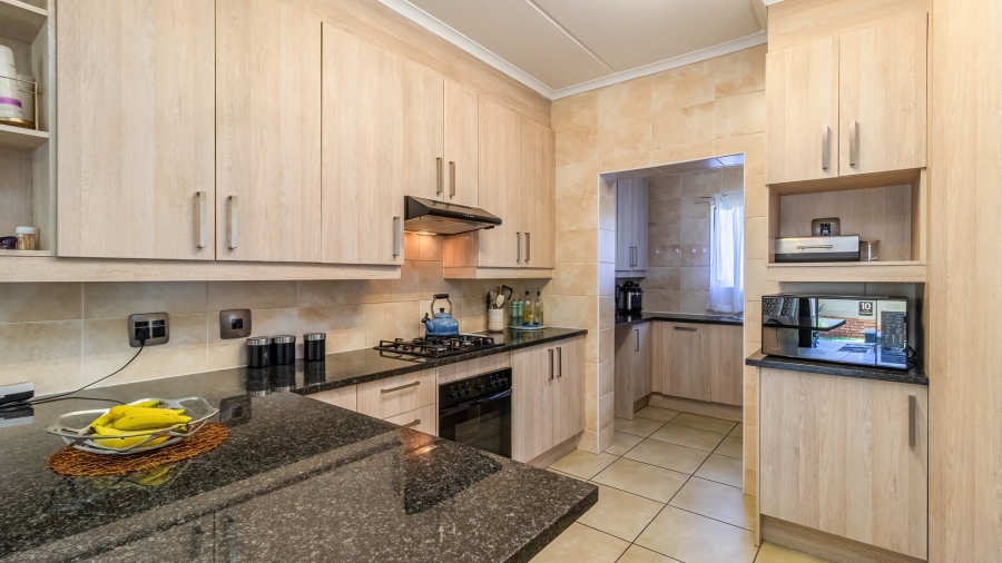 3 Bedroom Property for Sale in Ruimsig Gauteng