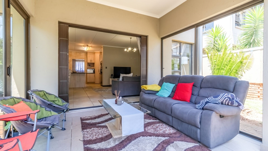 3 Bedroom Property for Sale in Ruimsig Gauteng