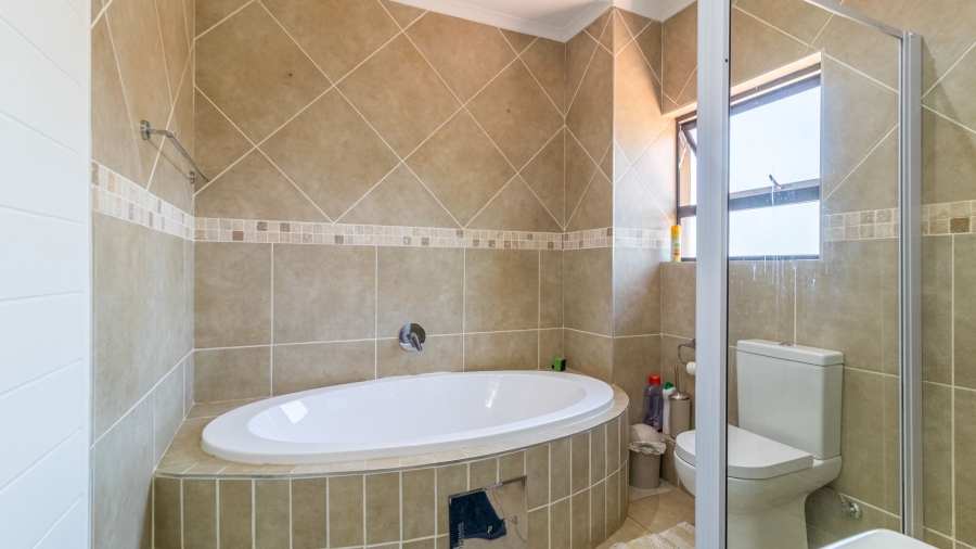 3 Bedroom Property for Sale in Ruimsig Gauteng