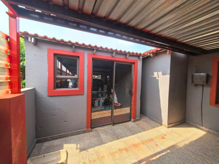 3 Bedroom Property for Sale in Golden Gardens Gauteng