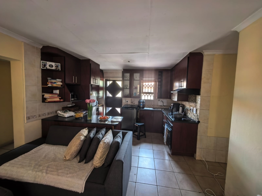 3 Bedroom Property for Sale in Golden Gardens Gauteng