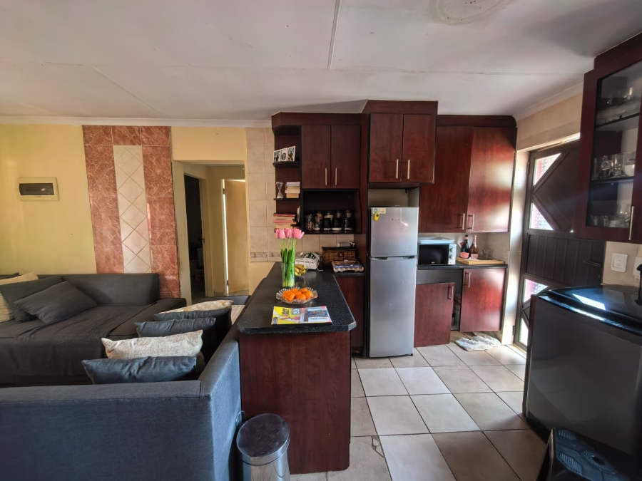 3 Bedroom Property for Sale in Golden Gardens Gauteng