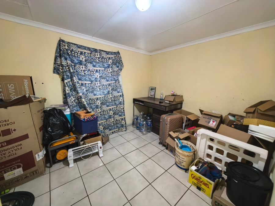 3 Bedroom Property for Sale in Golden Gardens Gauteng