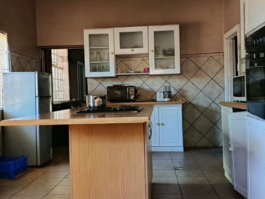4 Bedroom Property for Sale in Unitas Park Gauteng