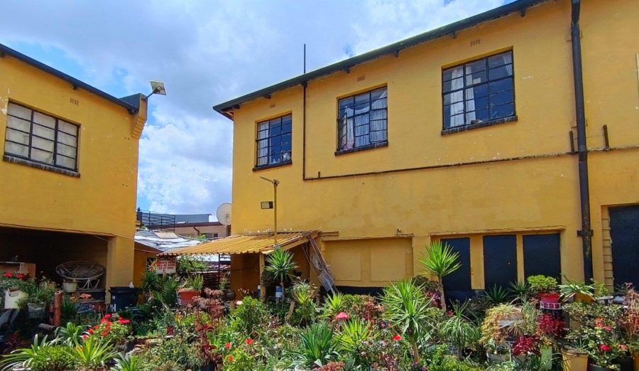 Commercial Property for Sale in Dunnottar Gauteng