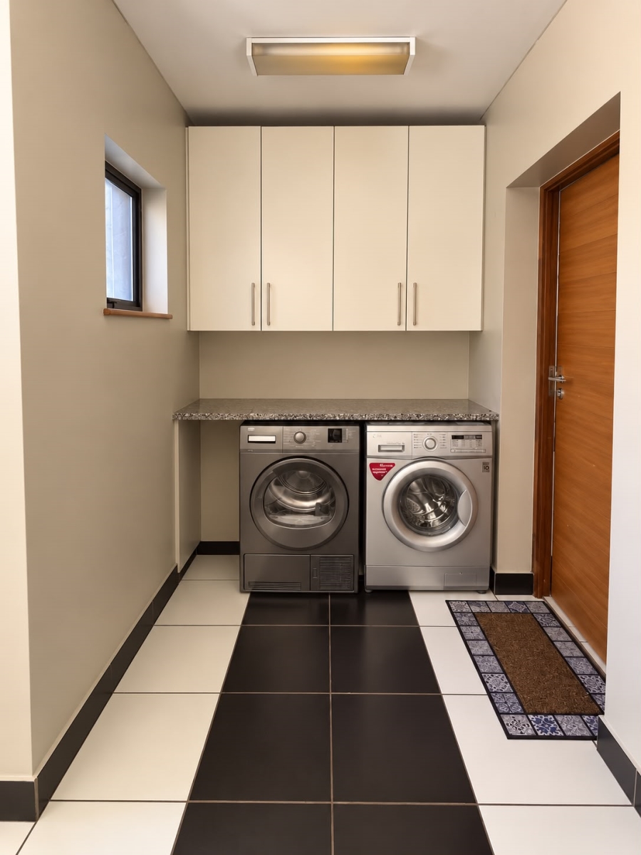 3 Bedroom Property for Sale in Hurlingham Gauteng