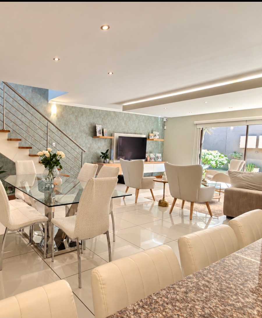 3 Bedroom Property for Sale in Hurlingham Gauteng