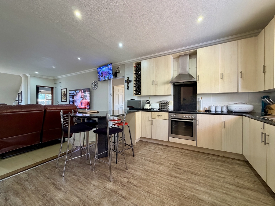 4 Bedroom Property for Sale in Pomona Gauteng