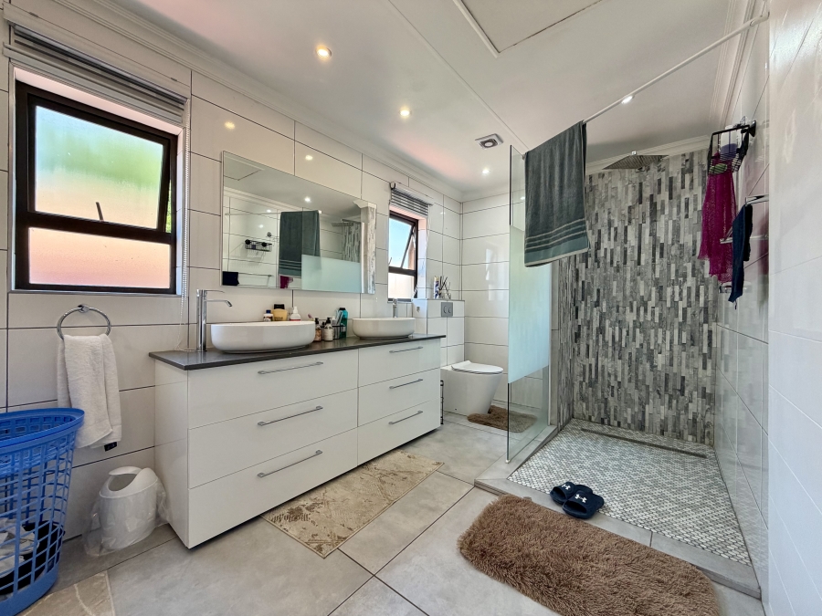 4 Bedroom Property for Sale in Pomona Gauteng