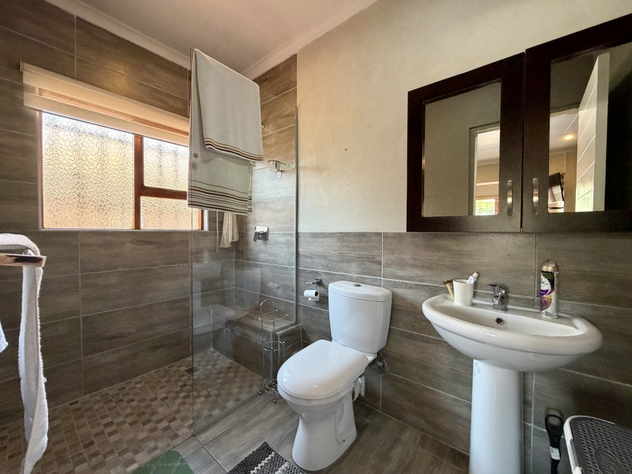 4 Bedroom Property for Sale in Pomona Gauteng