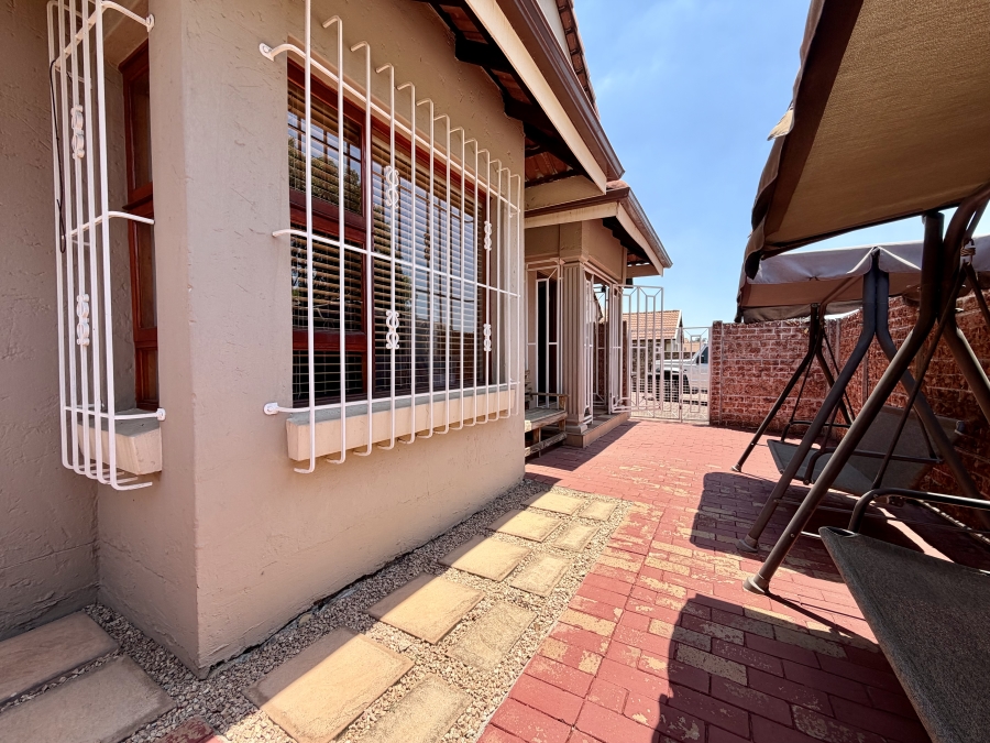 4 Bedroom Property for Sale in Pomona Gauteng